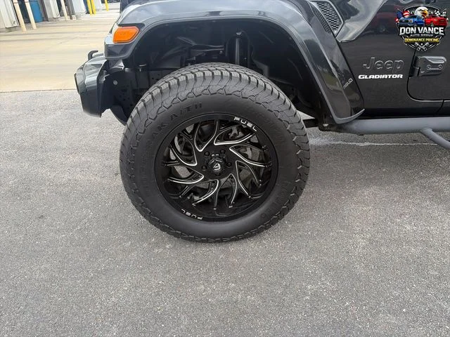 Used 2021 Black Jeep Overland image 25
