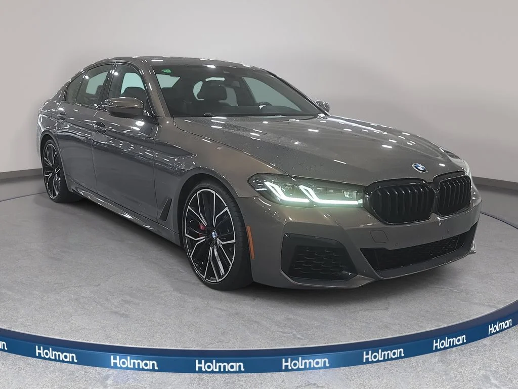 Used 2023 Alvite Gray Metallic BMW M550i xDrive image 4