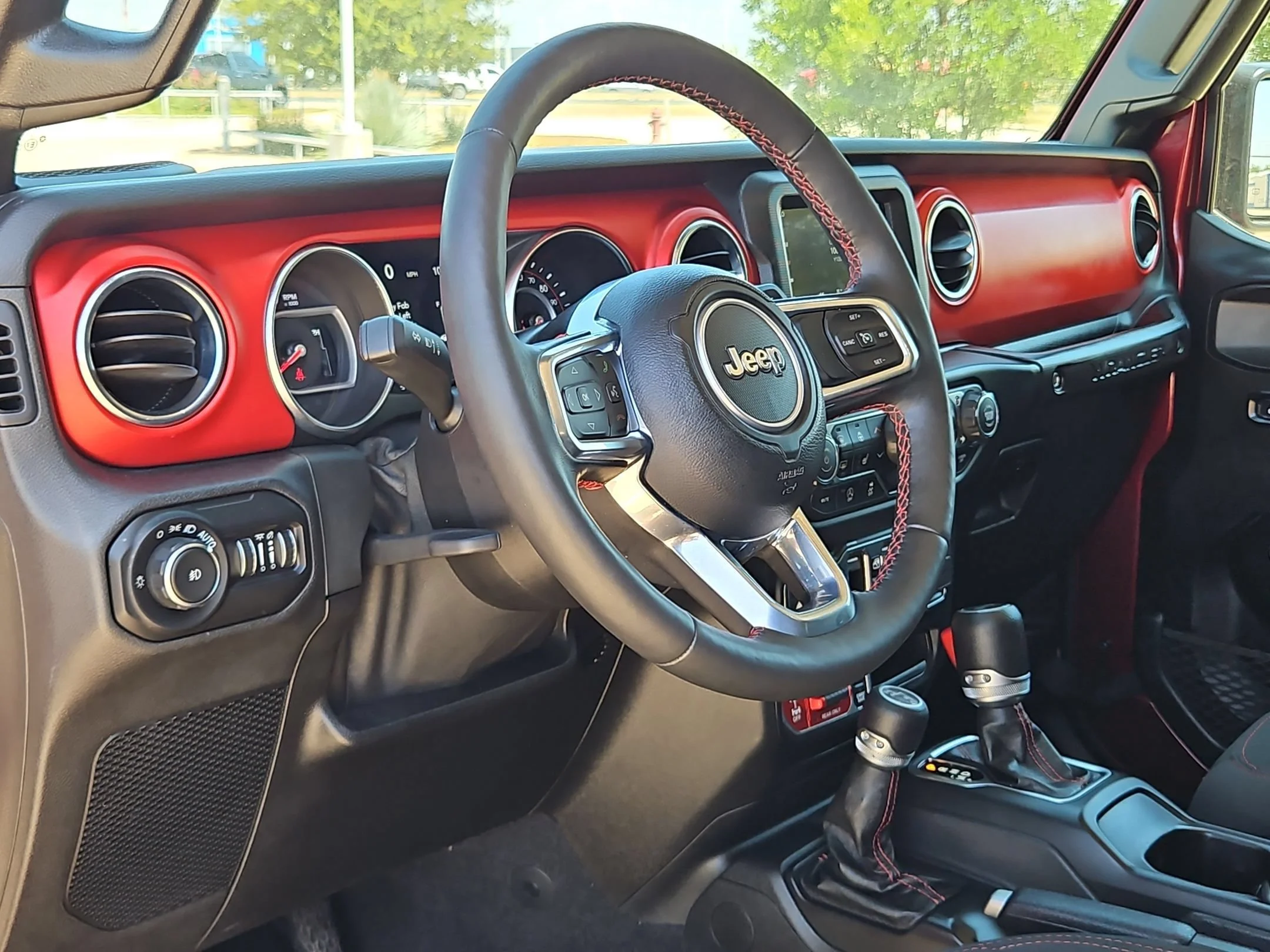 Used 2021 Red Jeep Unlimited Rubicon image 10