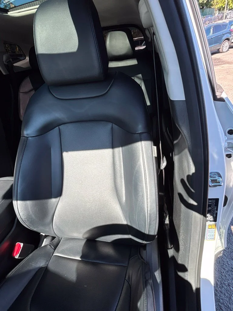 Used 2025 White Kia EX image 11