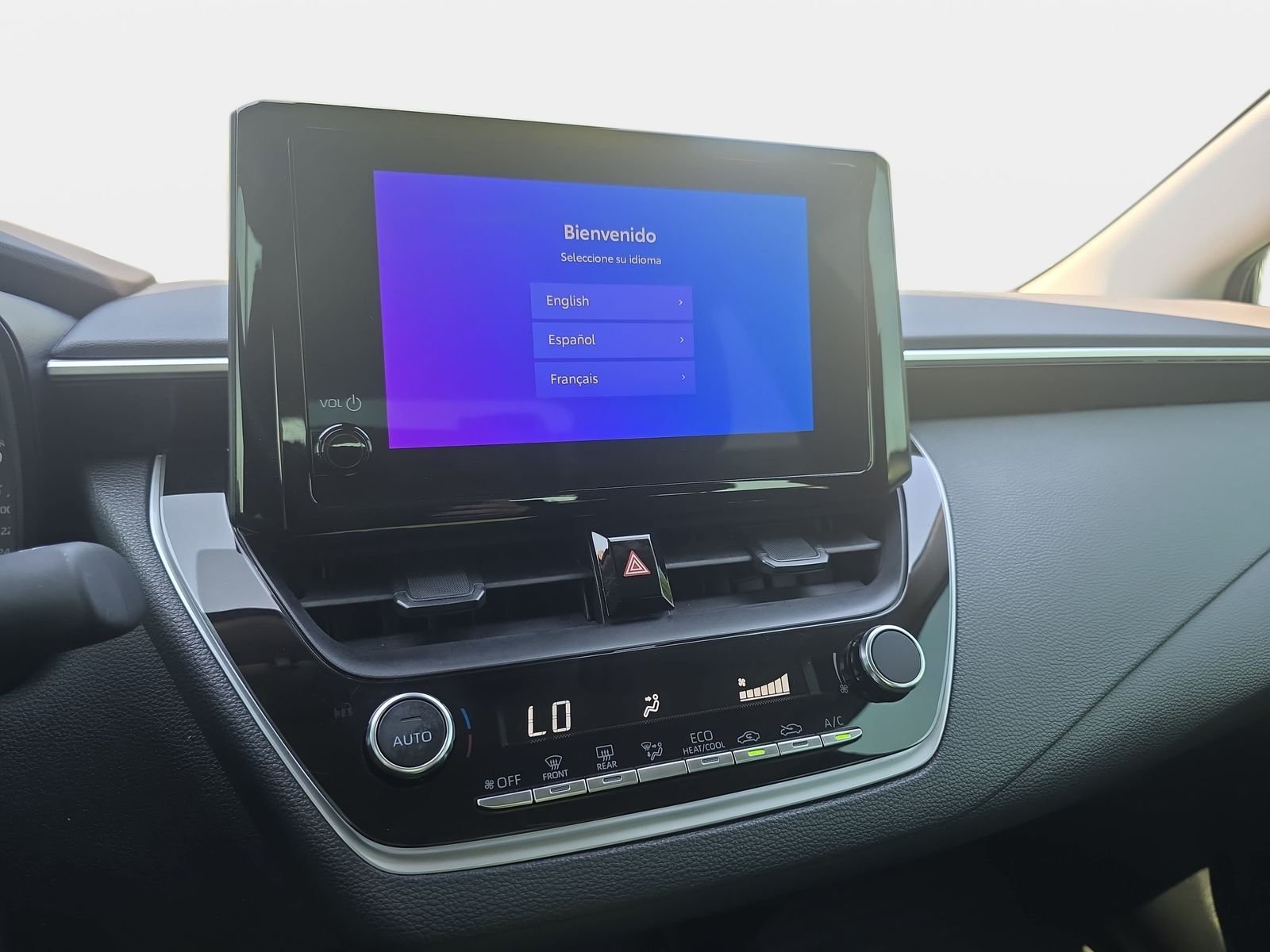 Used 2025  Toyota LE image 19