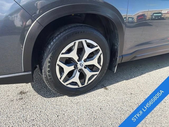Used 2020 Magnetite Gray Metallic Subaru Premium image 4
