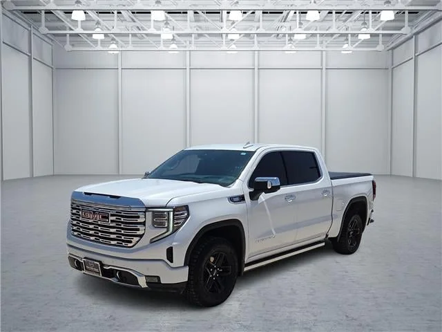 Used 2024 White. GMC Denali 4x4 Crew Cab 5.75 ft. box 147.4 in. WB image 1