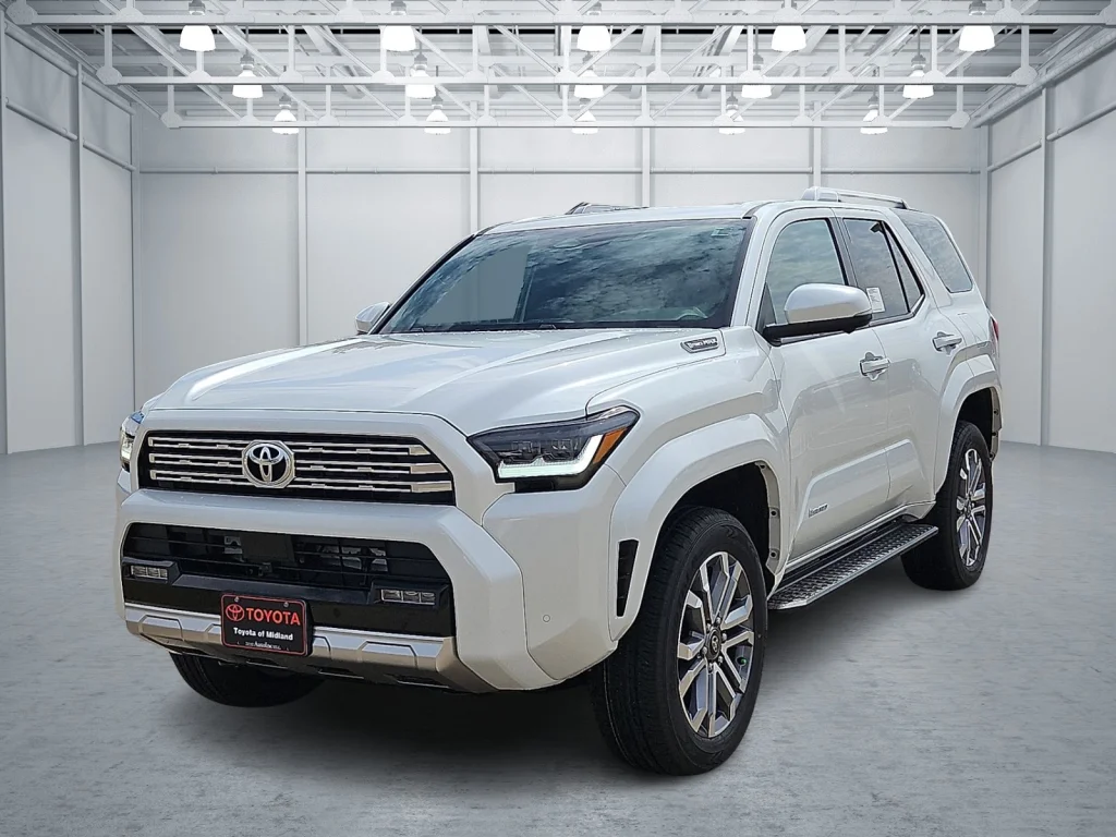 New 2026 Wind Chill Pear Toyota Limited image 1