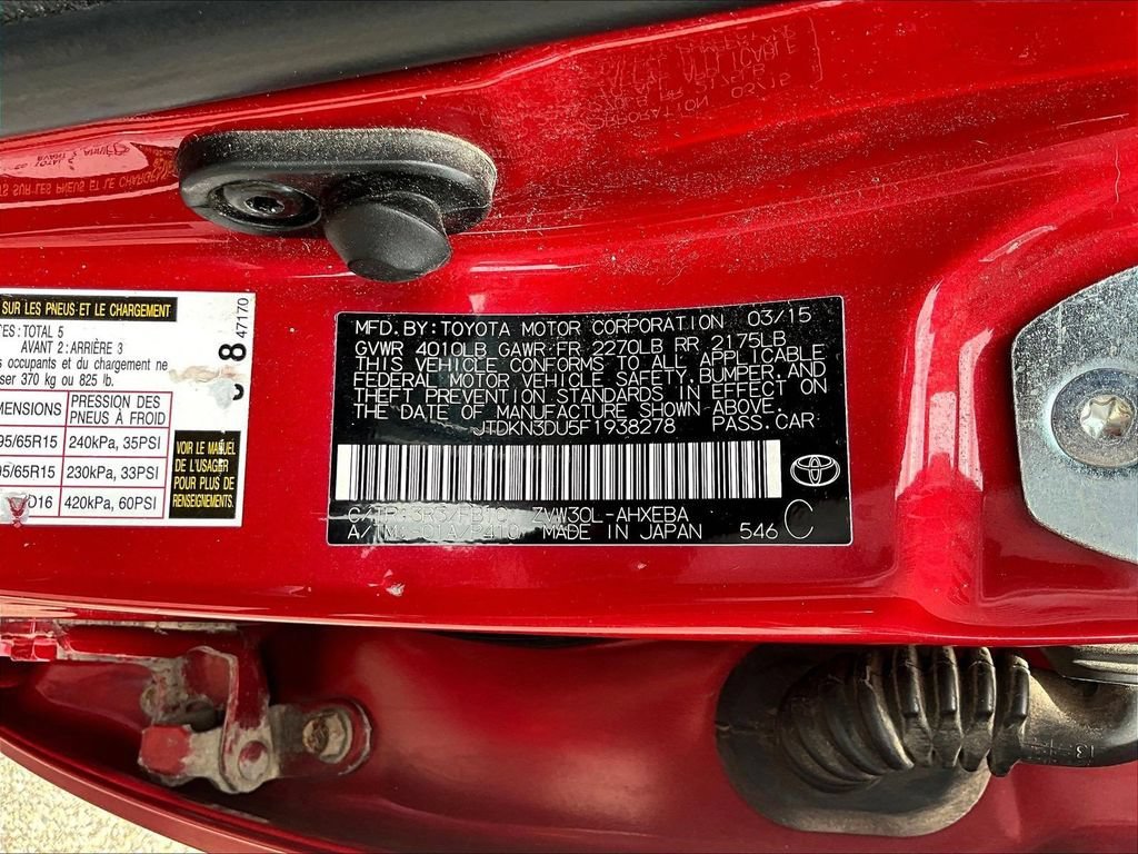 2015 Toyota Prius 17