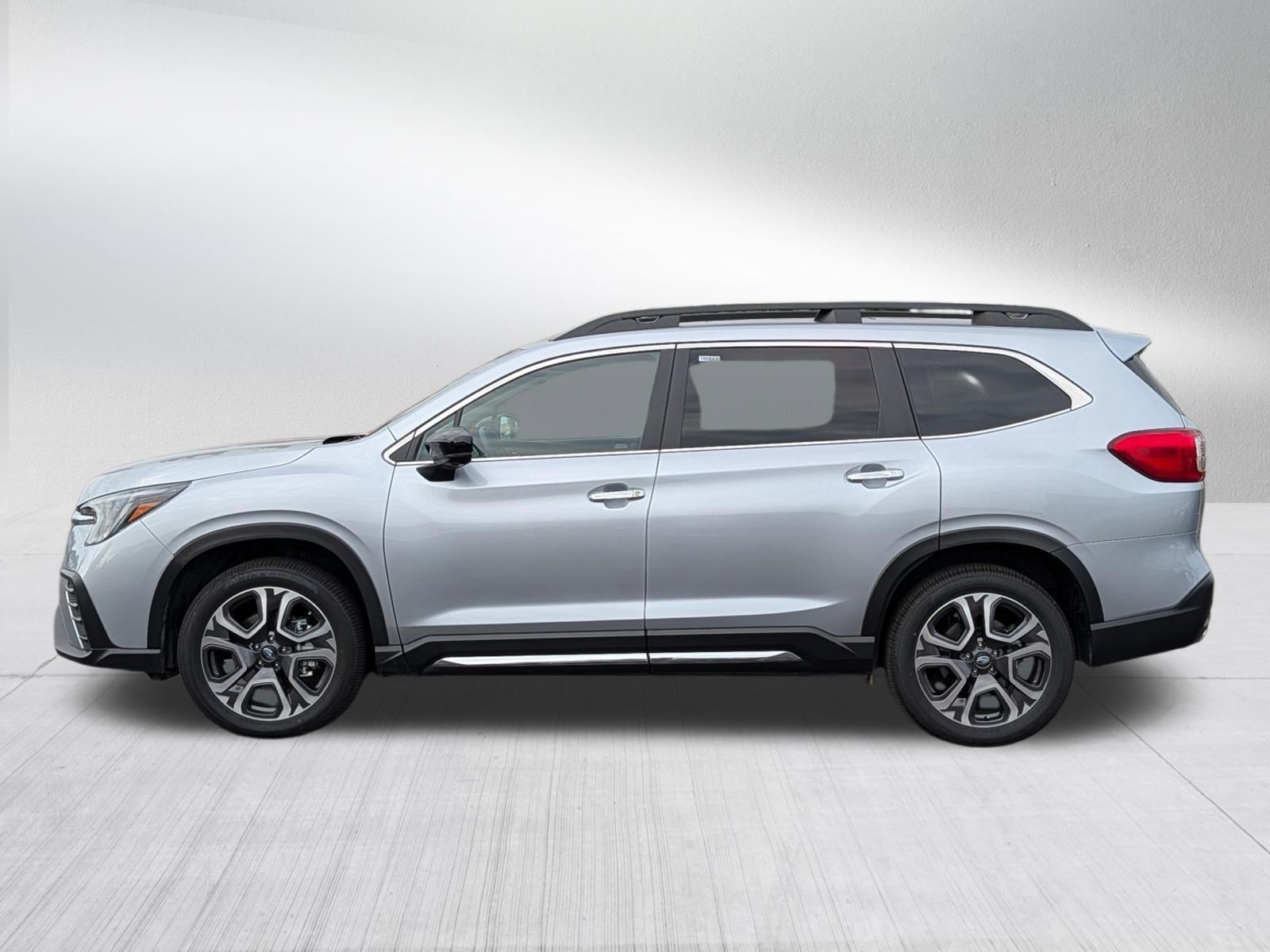 Certified Used 2025 Ice Silver Metallic Subaru Touring image 4