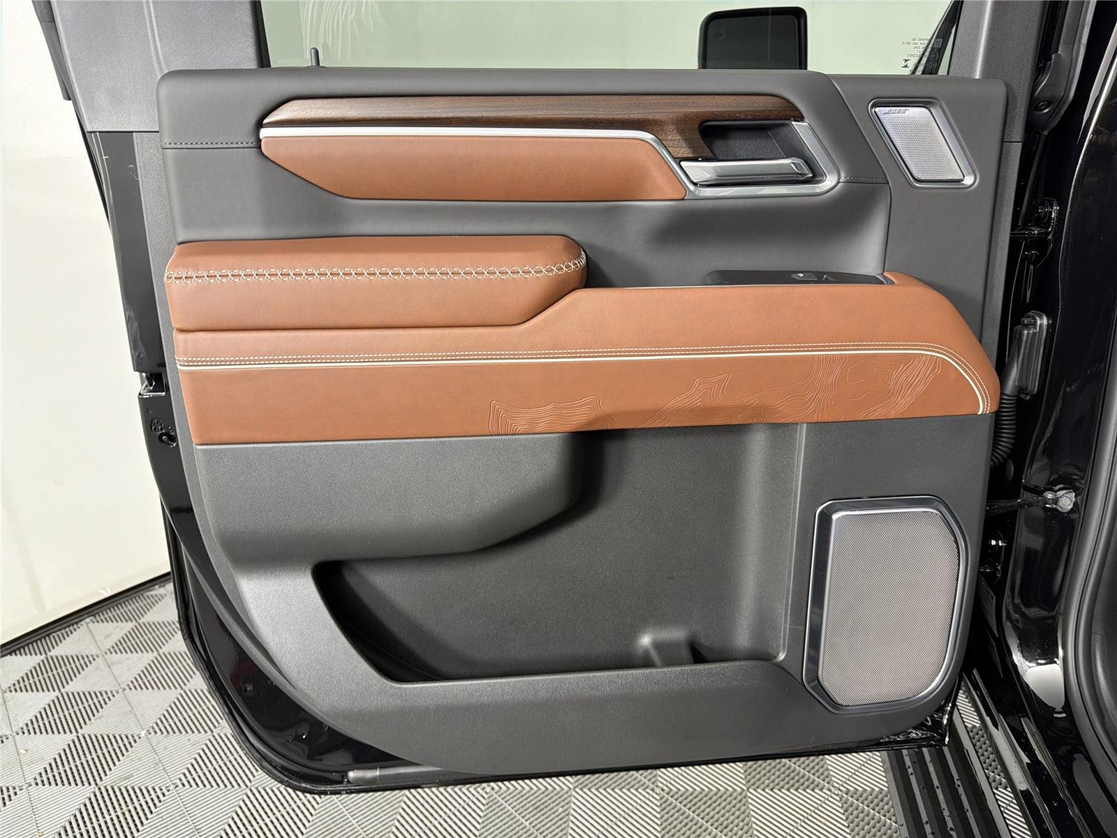 New 2026 Onyx Black GMC Denali Ultimate image 18