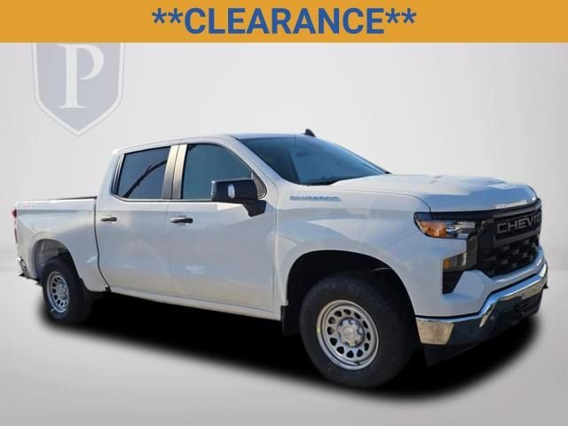 New 2026 Summit White Chevrolet WT image 2