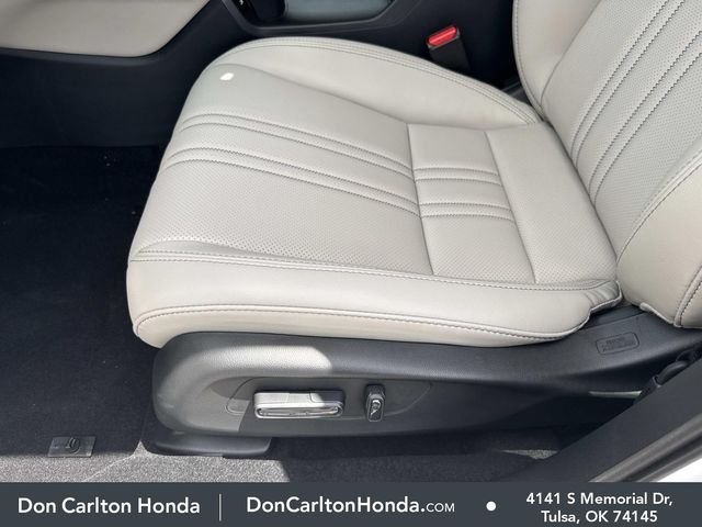 New 2027 Platinum White Pearl Honda EX-L image 13