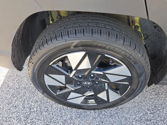 Used 2024 Yellow Hyundai SEL image 16