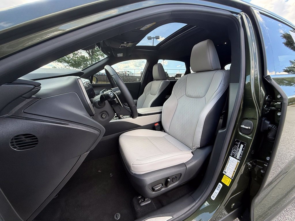 2025 Lexus RX 350 - Photo 22