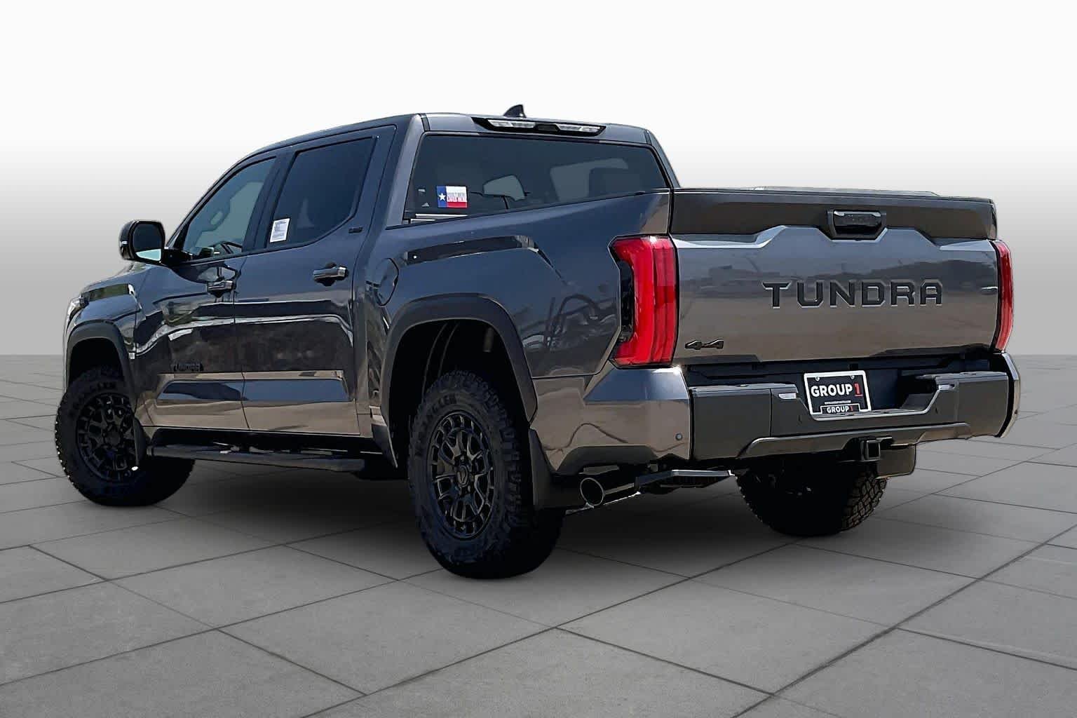 2026 Toyota Tundra SR5 - Photo 11