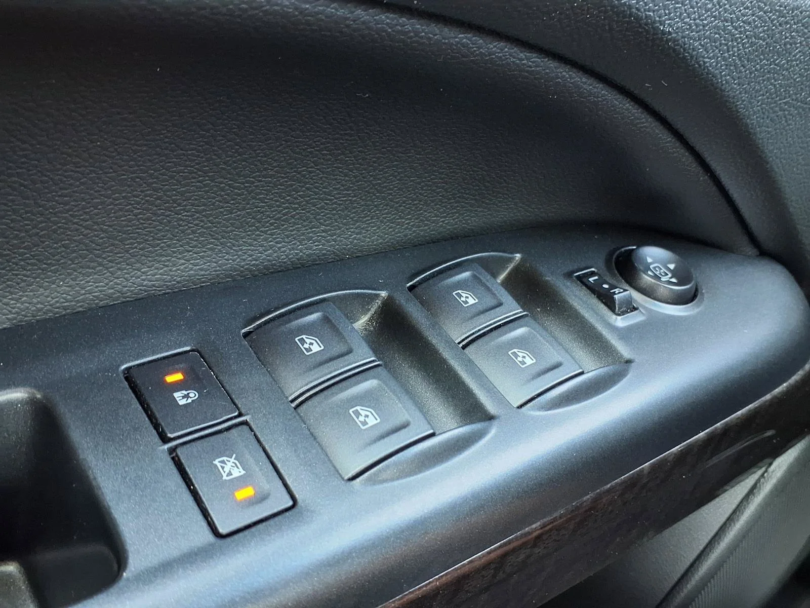 Used 2022 Onyx Black GMC 4WD Elevation image 19
