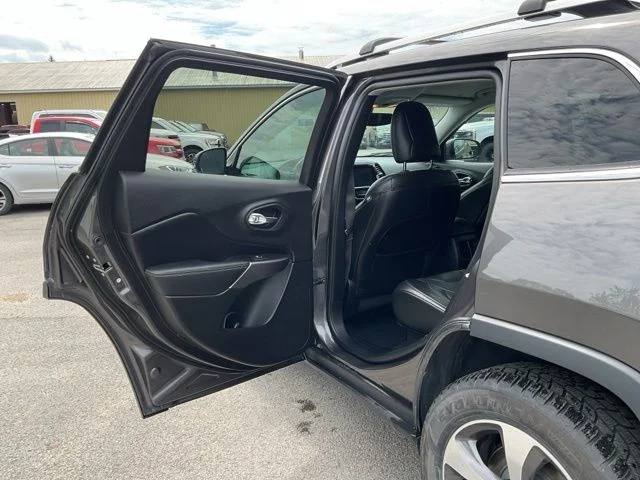 Used 2020 Gray Jeep Limited image 51