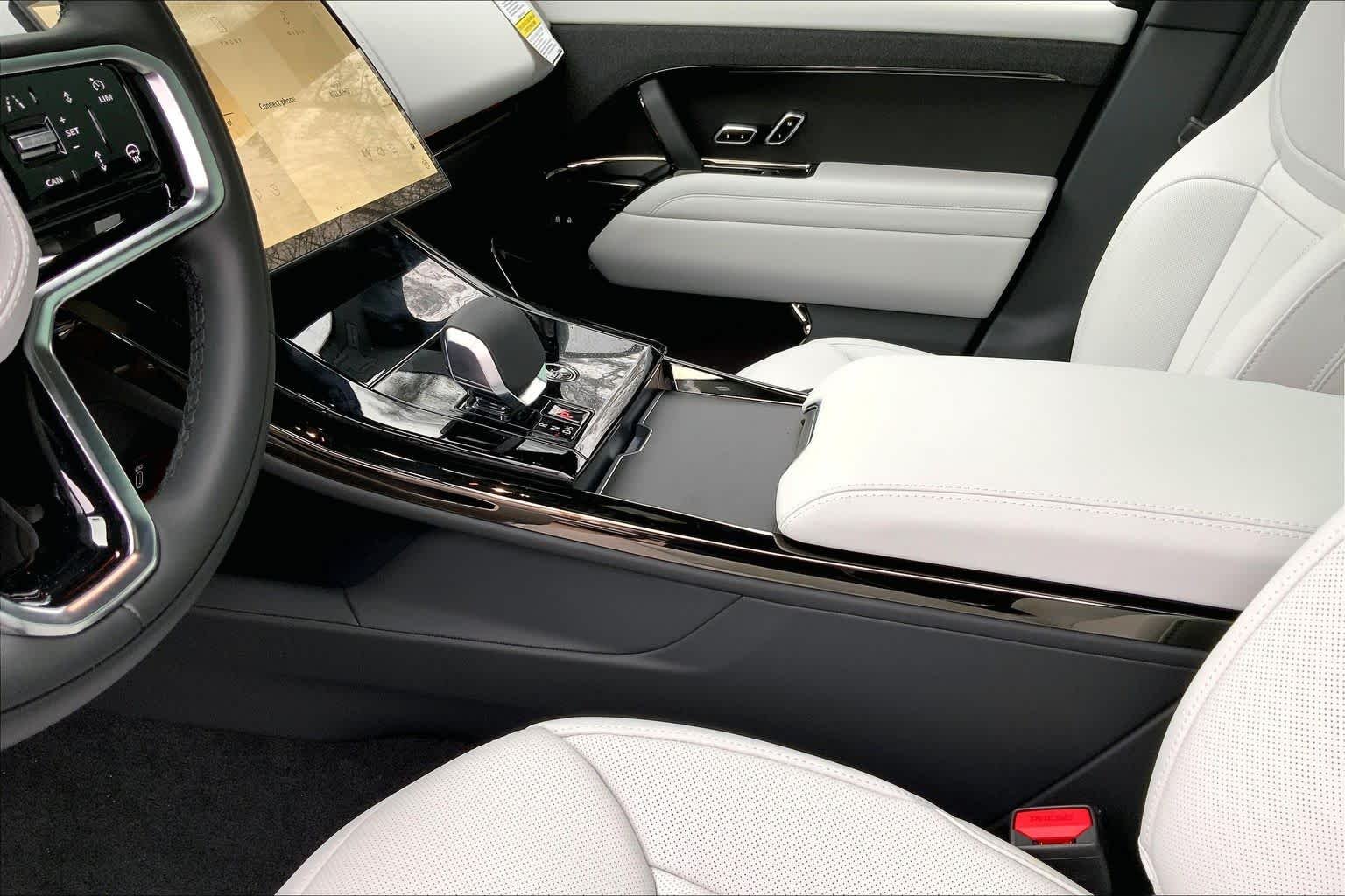 2026 Land Rover Range Rover Sport SE - Photo 10