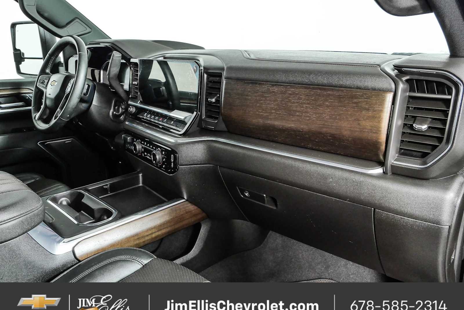 Used 2025 Black Chevrolet High Country image 24