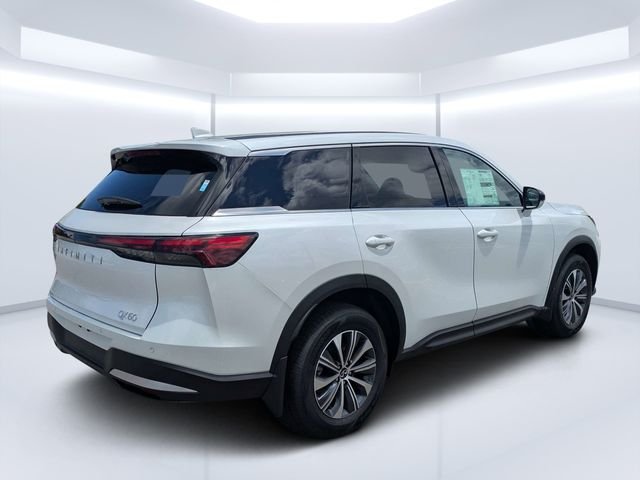 New 2027 RADIANT WHITE INFINITI Pure FWD image 3