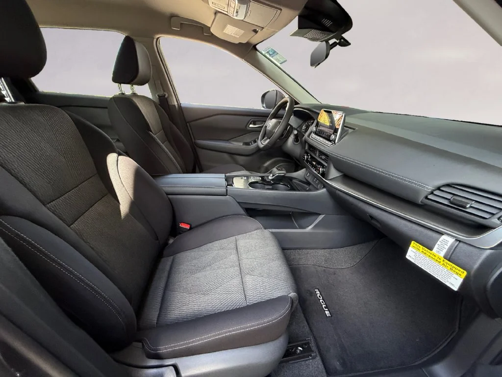 New 2027 Gray Nissan SV image 17