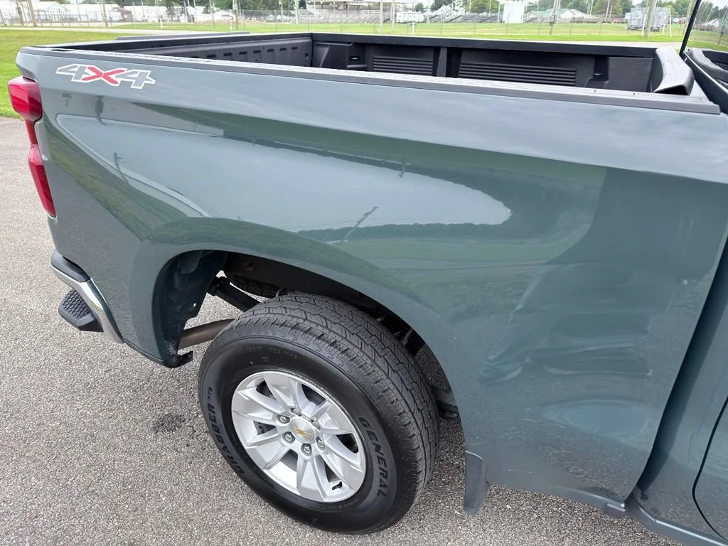 Used 2025 Cypress Gray Chevrolet LT image 11