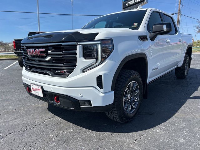 2025 GMC Sierra 1500 AT4