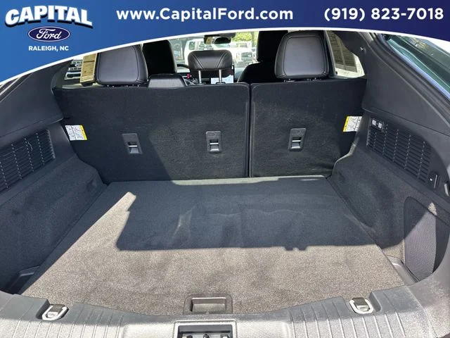Used 2025 Green Ford Premium image 16