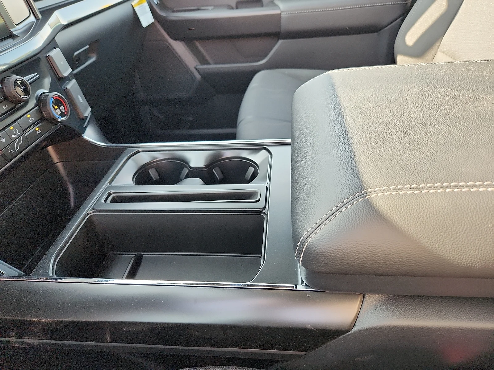 New 2026 Oxford White Ford STX image 25