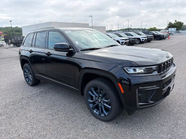 New 2026 Black Jeep  image 1
