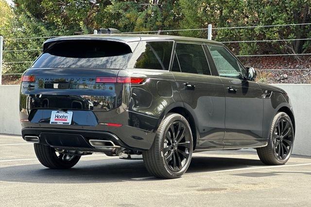 New 2026 Santorini Black Land Rover Dynamic SE image 5
