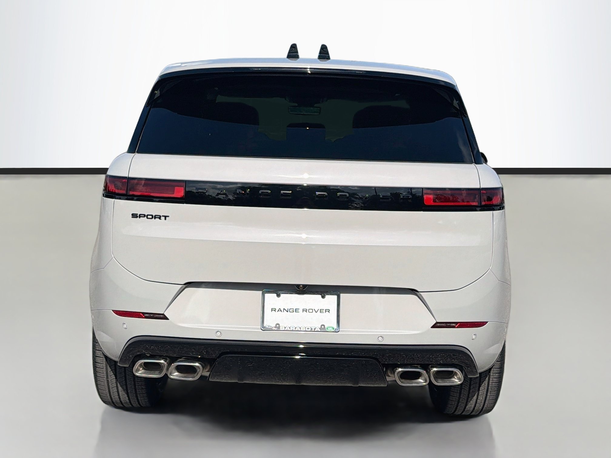 New 2026 Borasco Grey LAND ROVER Autobiography image 4