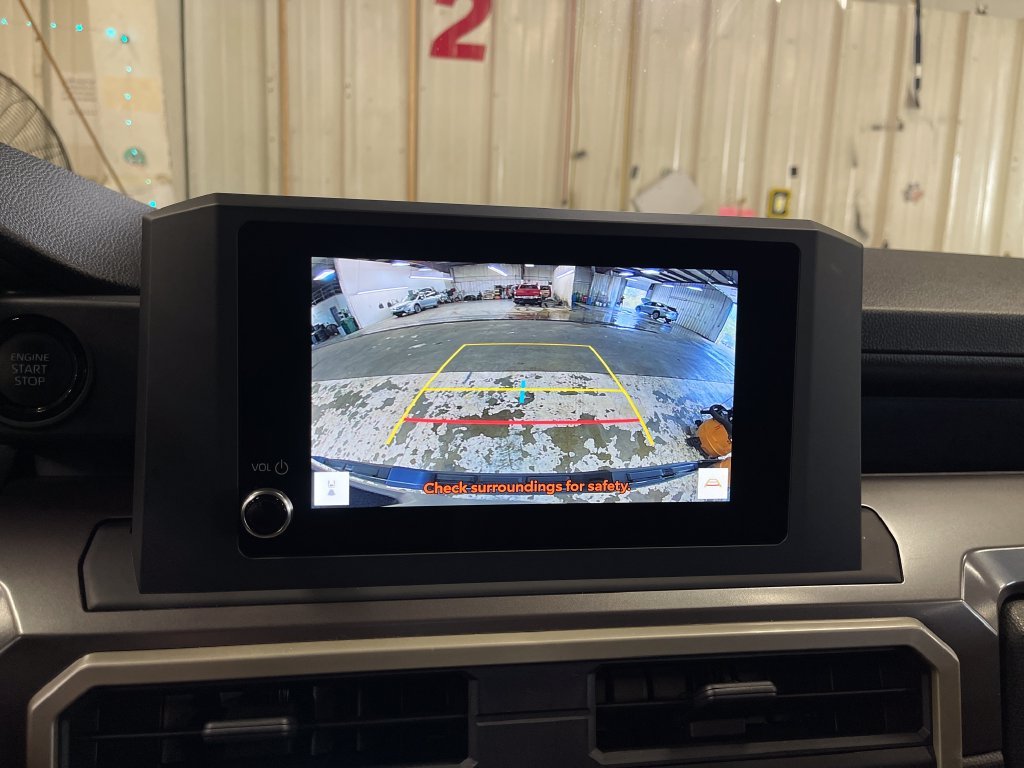 Used 2025  Toyota SR5 image 24