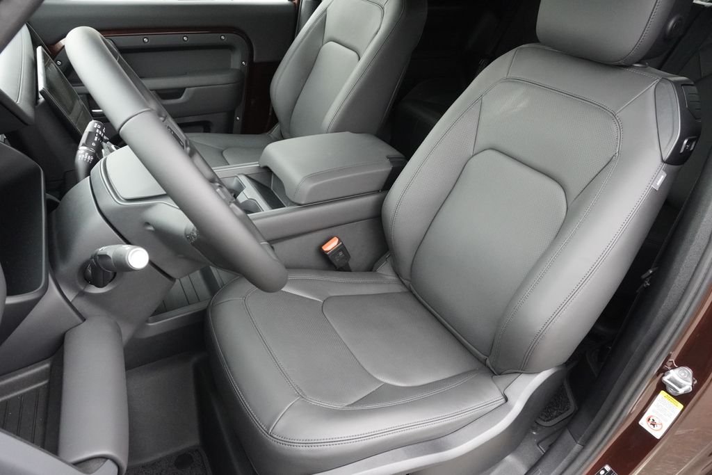 New 2026 Sedona Red Land Rover X-Dynamic SE image 20