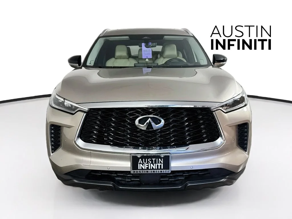 Certified Used 2024 Silver INFINITI Sensory image 4
