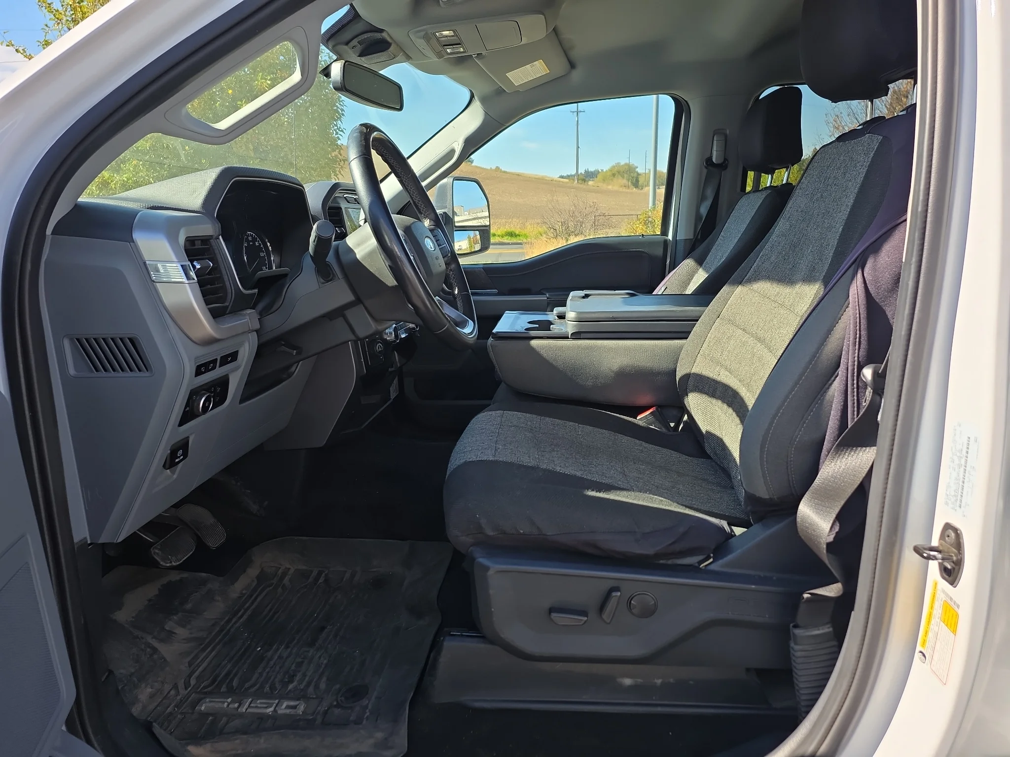 Certified Used 2023 Oxford White Ford XLT image 16