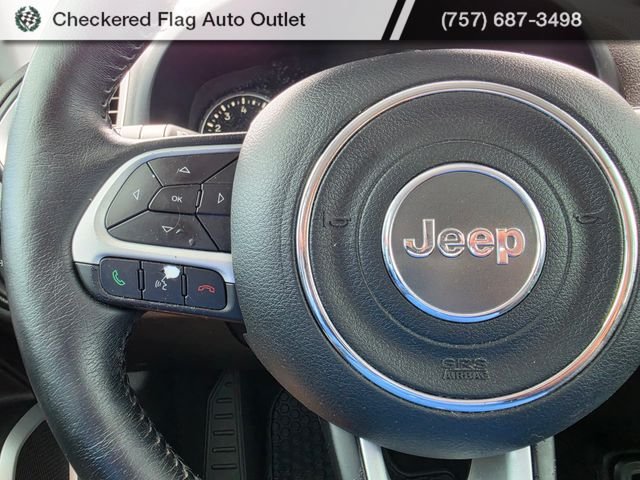 Used 2021 Sting-Gray Clearcoat Jeep Latitude image 25