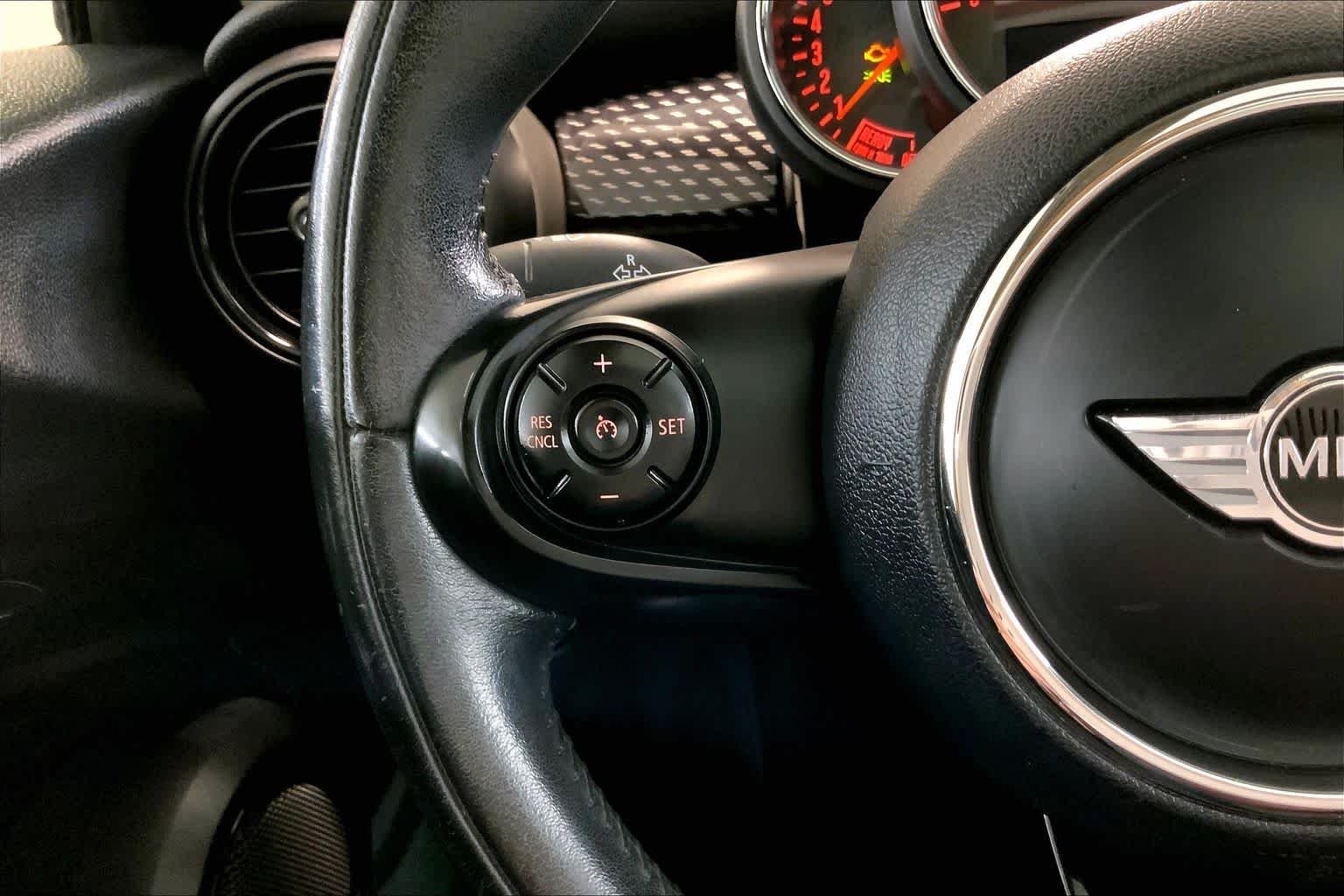 Used 2016 Thunder Grey Metallic MINI S image 23
