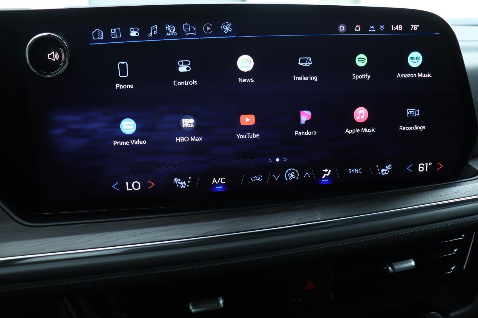 Used 2025 Black Chevrolet Z71 image 34