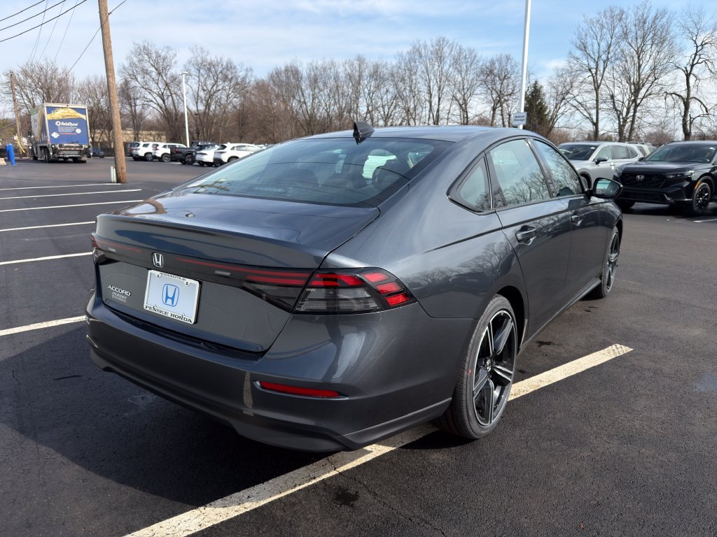 New 2026 Meteorite Gray Metallic Honda SE image 5