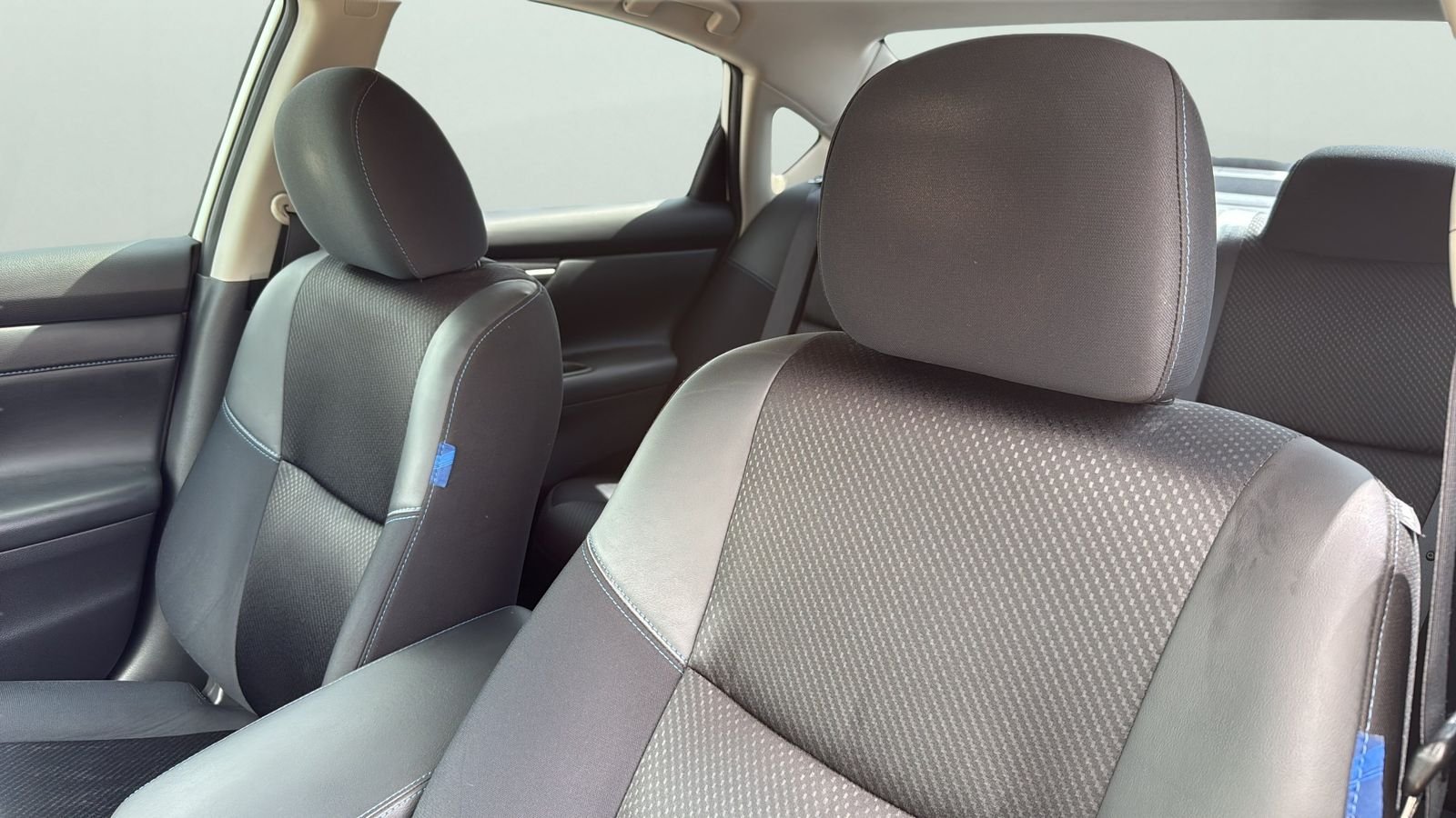 Used 2016 White Nissan 2.5 SR image 9