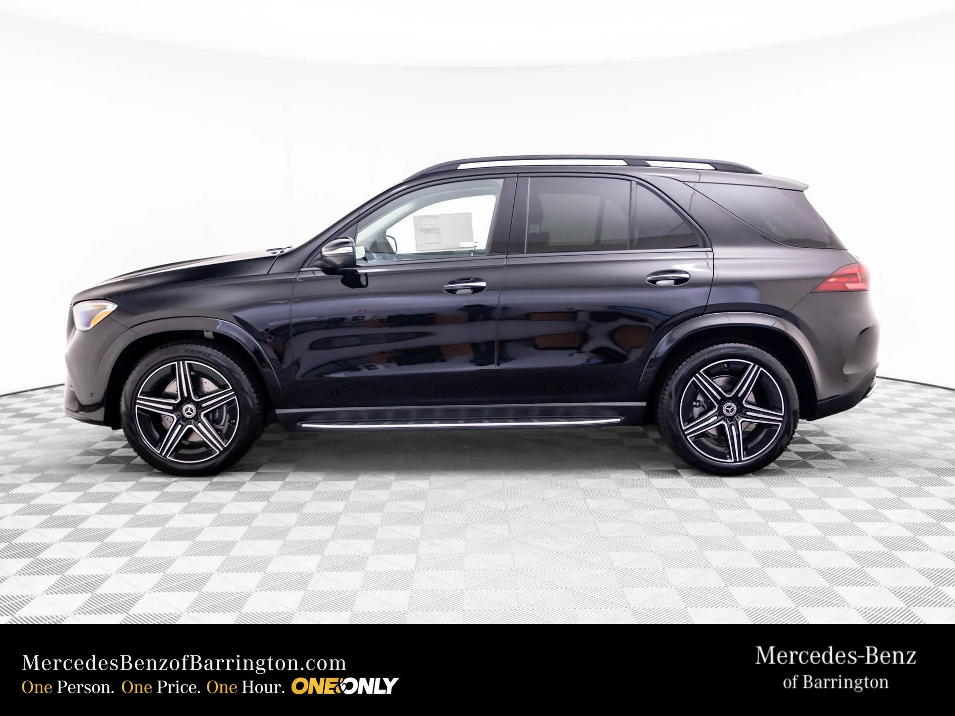 New 2026 Black Mercedes-Benz GLE 450 image 2