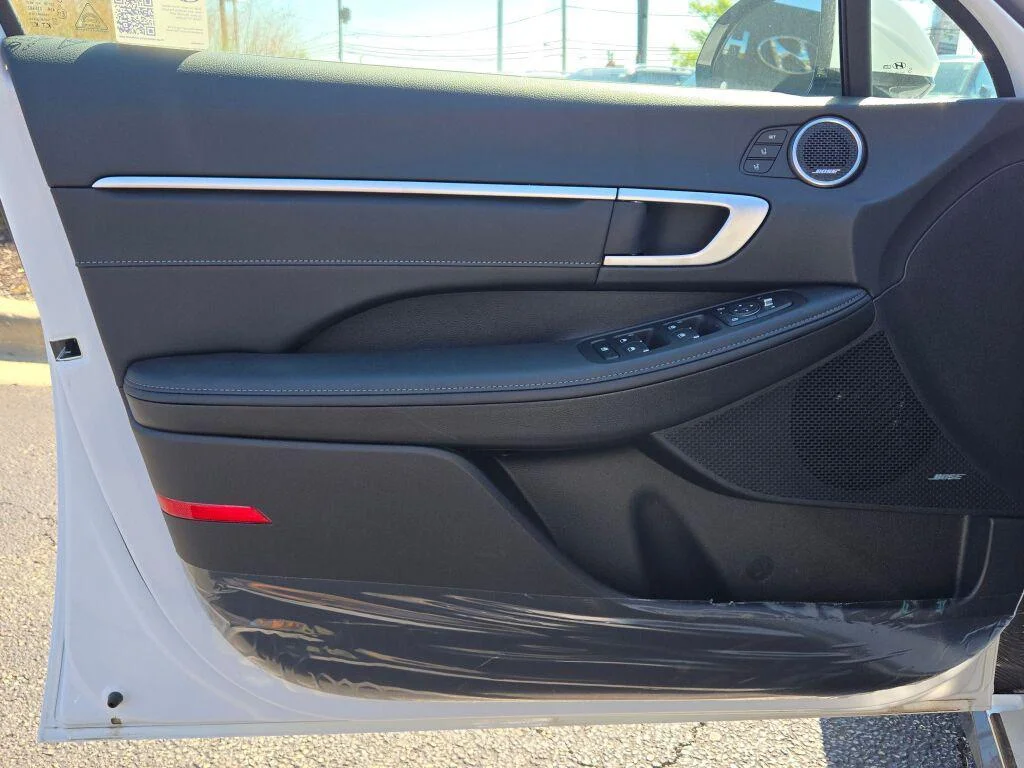 2025 Hyundai Sonata Hybrid Limited - Photo 20