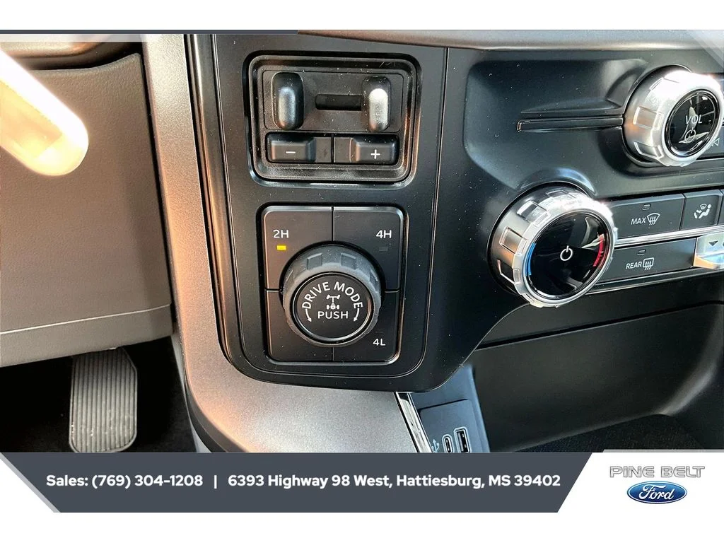 New 2026 Marsh Gray Ford XLT image 23