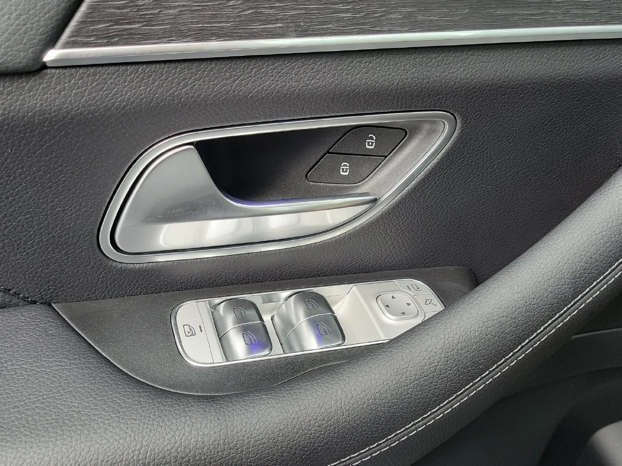 2026 Mercedes-Benz GLE GLE350 - Photo 25