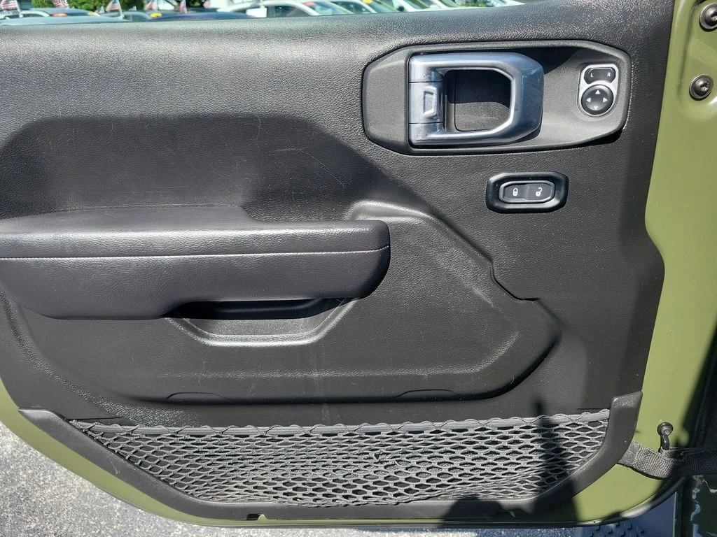 Used 2024 Green Jeep Sport S 4xe image 21