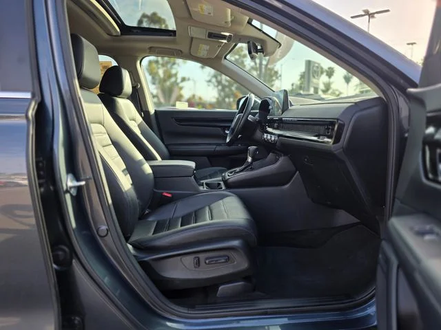 Used 2025  Honda EX-L image 10
