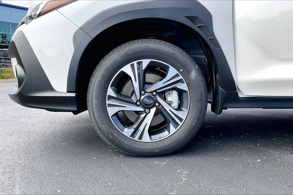 New 2026 CRYSTAL WHITE PEARL Subaru Premium image 15
