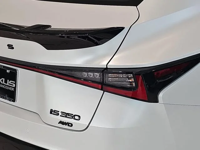 New 2026 HAKUGIN MATTE WHITE Lexus F SPORT AWD image 34