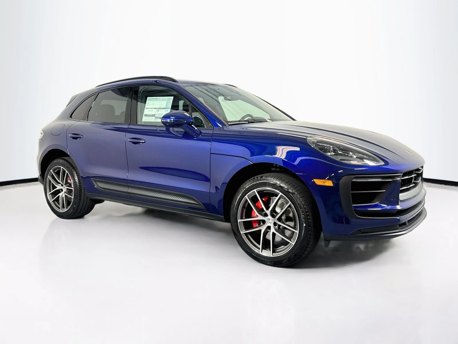 New 2026 Gentian Blue Metallic Porsche S image 7