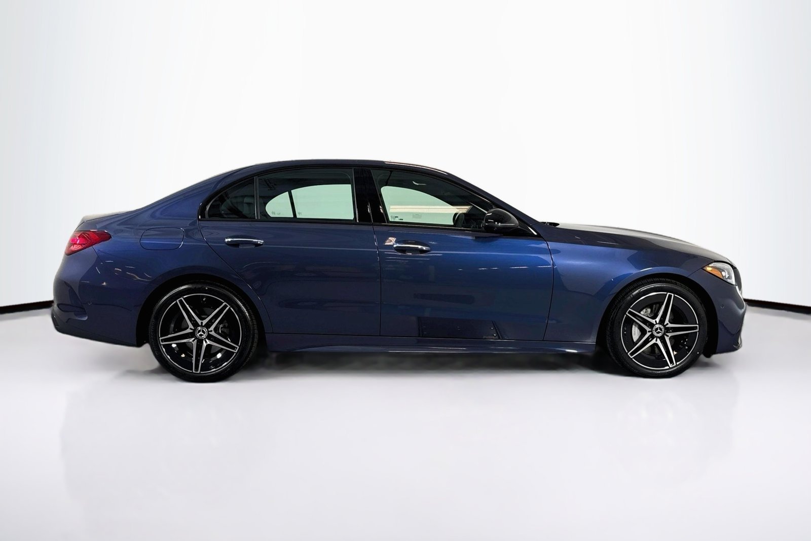 New 2026 Twilight Blue Metallic Mercedes-Benz C 300 image 4