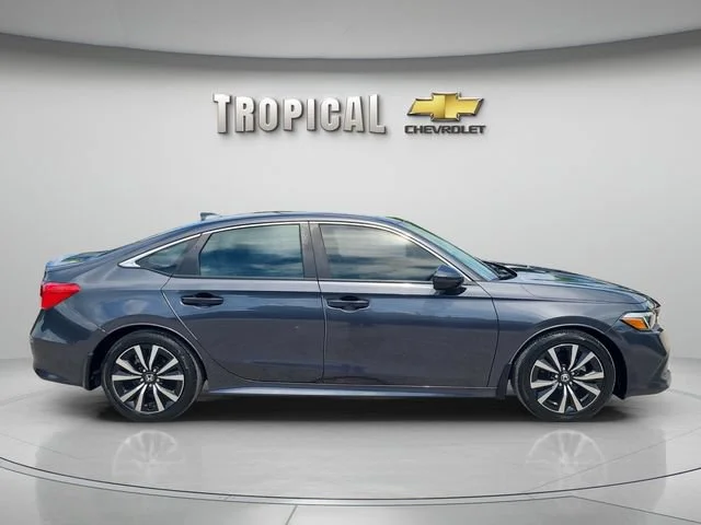Used 2024 Gray Honda EX image 6