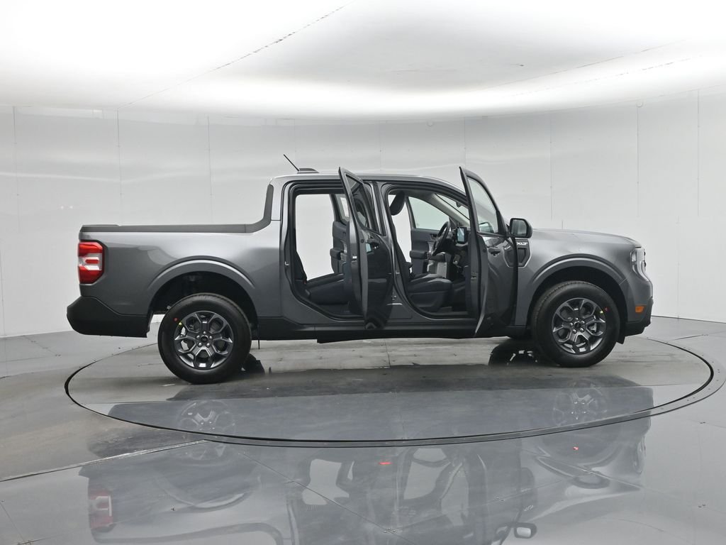 New 2026 Carbonized Gray Metallic Ford XLT image 4